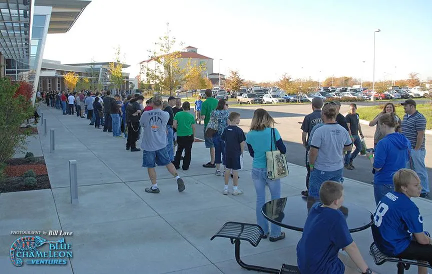 A NARBC reptile show floor, past show photograph 3